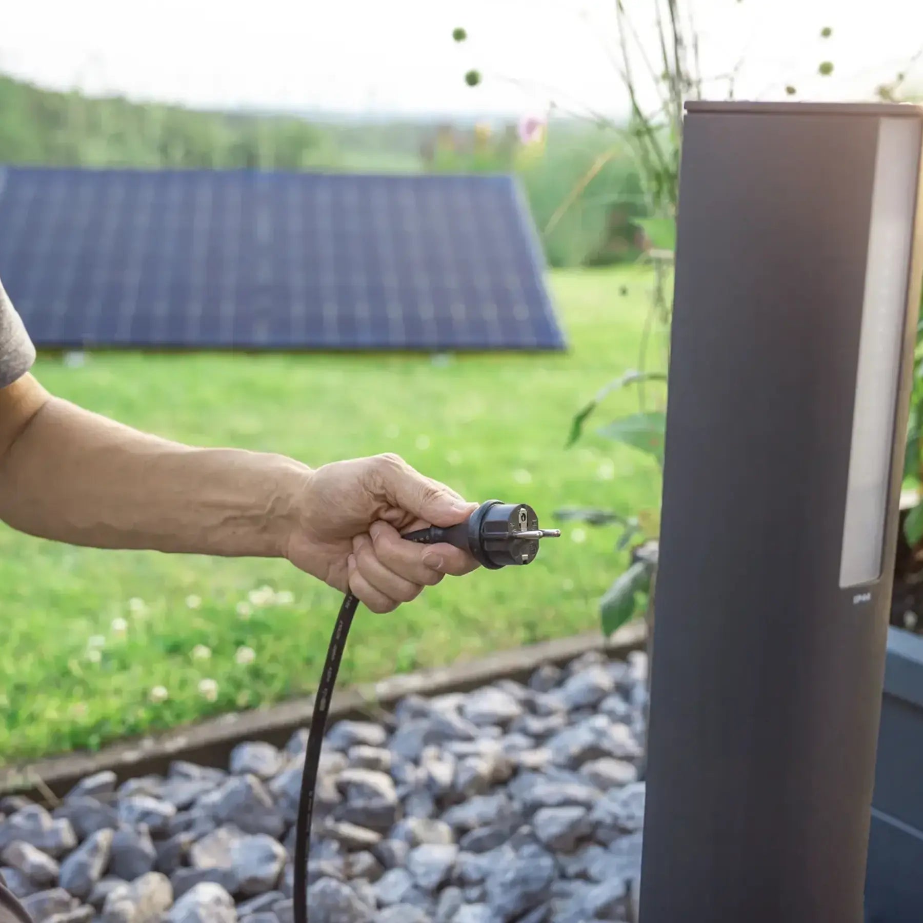 Stecker Solaranlage Garten - solago